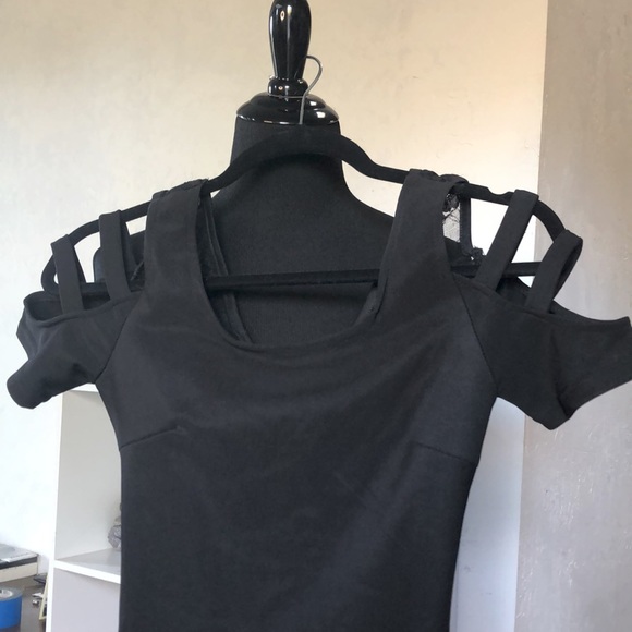 Little Black Dress • Caged & lace cross back • Sm - Picture 3 of 7